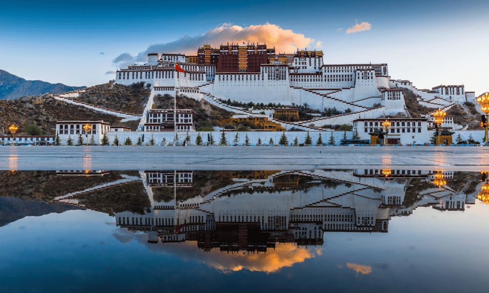 potala palace lhasa tibet
