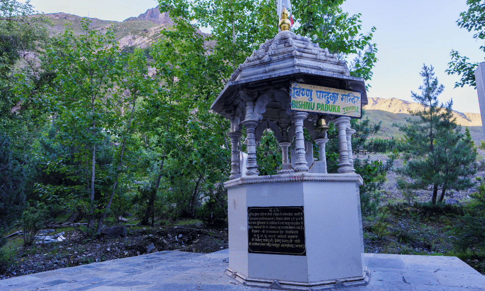 muktinath temple bishnu paduka