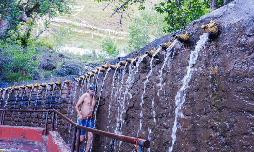 holy bath at muktinath temple