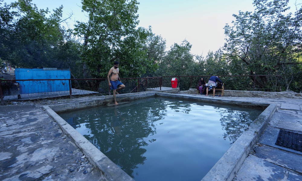 holy dive at muktinath